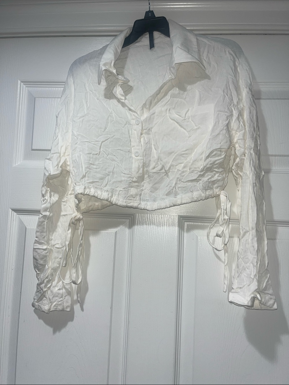 SHEIN White Cropped Button-Front Tie-Side Shirt